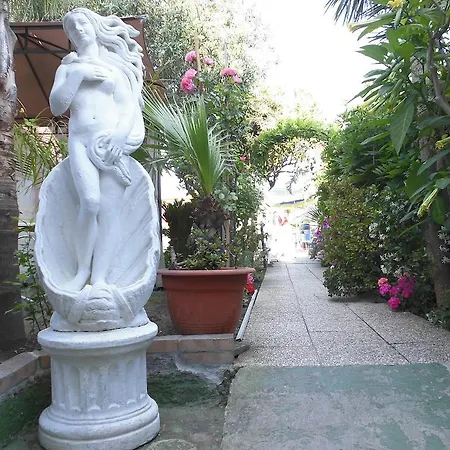 Casa Nicola Готель